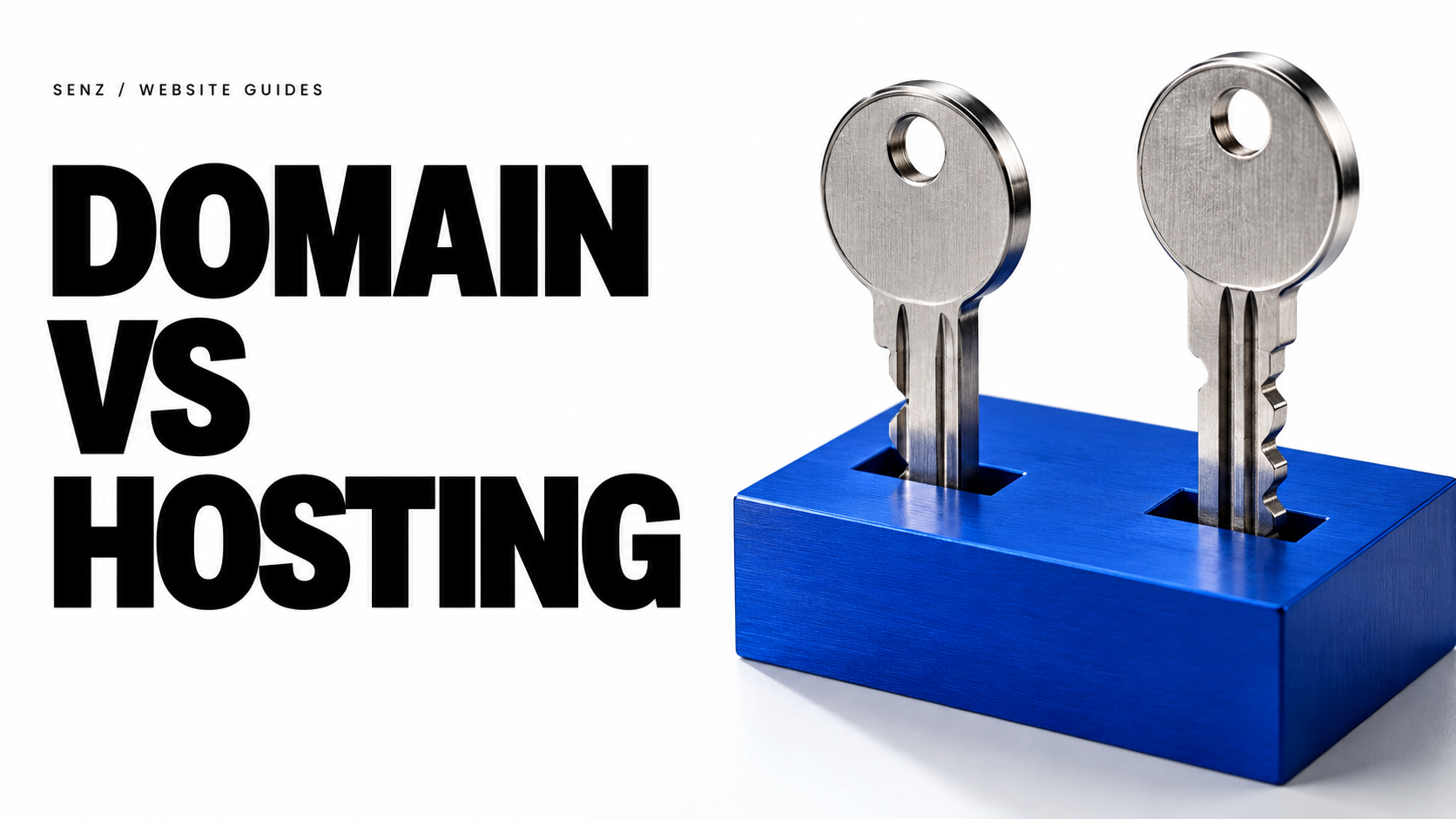 Dos llaves de metal sobre un bloque azul. Texto en inglés: Domain vs Hosting.